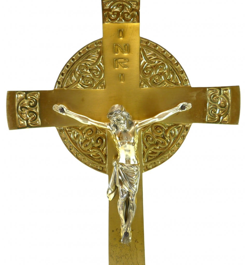crucifix-2