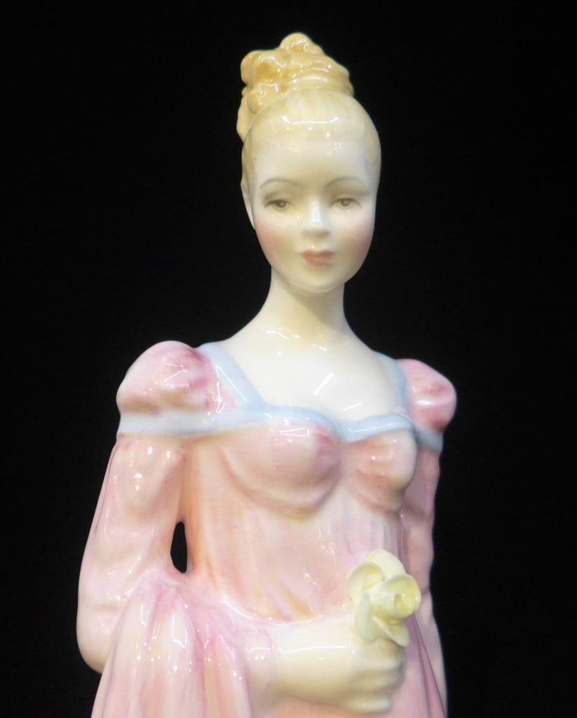 figurine-royal-doulton-daphne_0401f